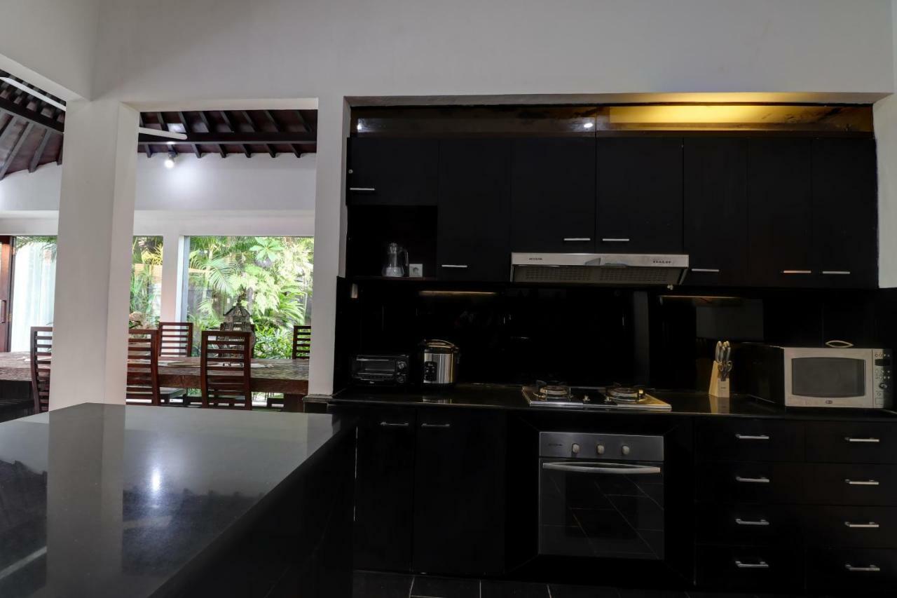 Casa Priya Canggu Buitenkant foto